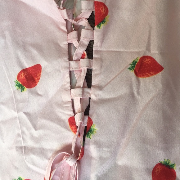 NWOT SHEIN STRAWBERRY LACE UP DRESS- READ DESC - Picture 4 of 7
